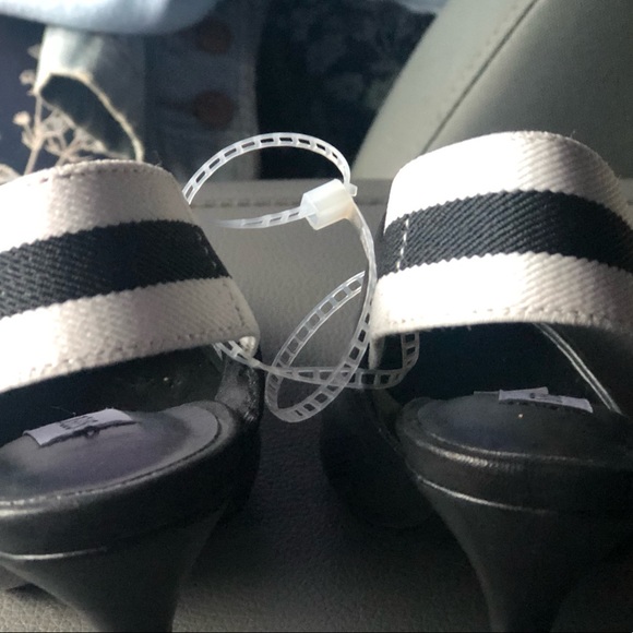 Steve Madden Darby Slingback Heels - Picture 6 of 8